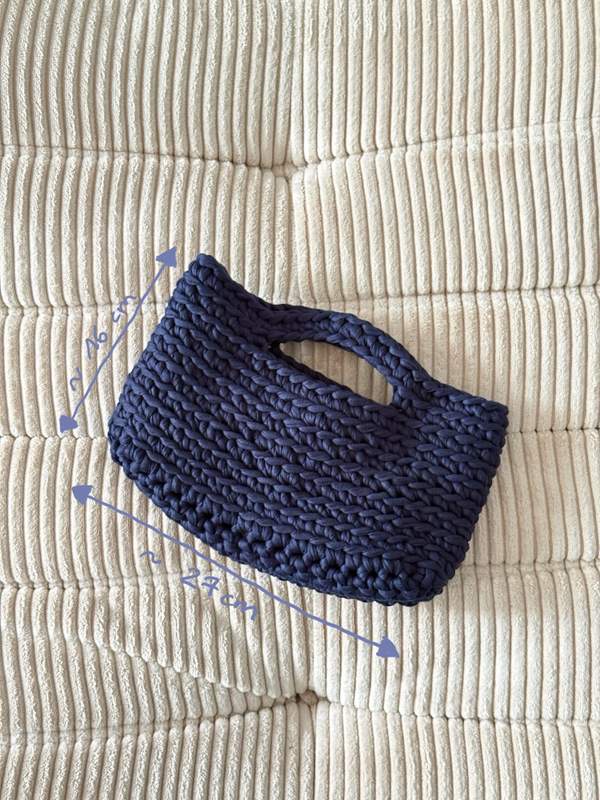 Crochet Your Own Handbag — 8